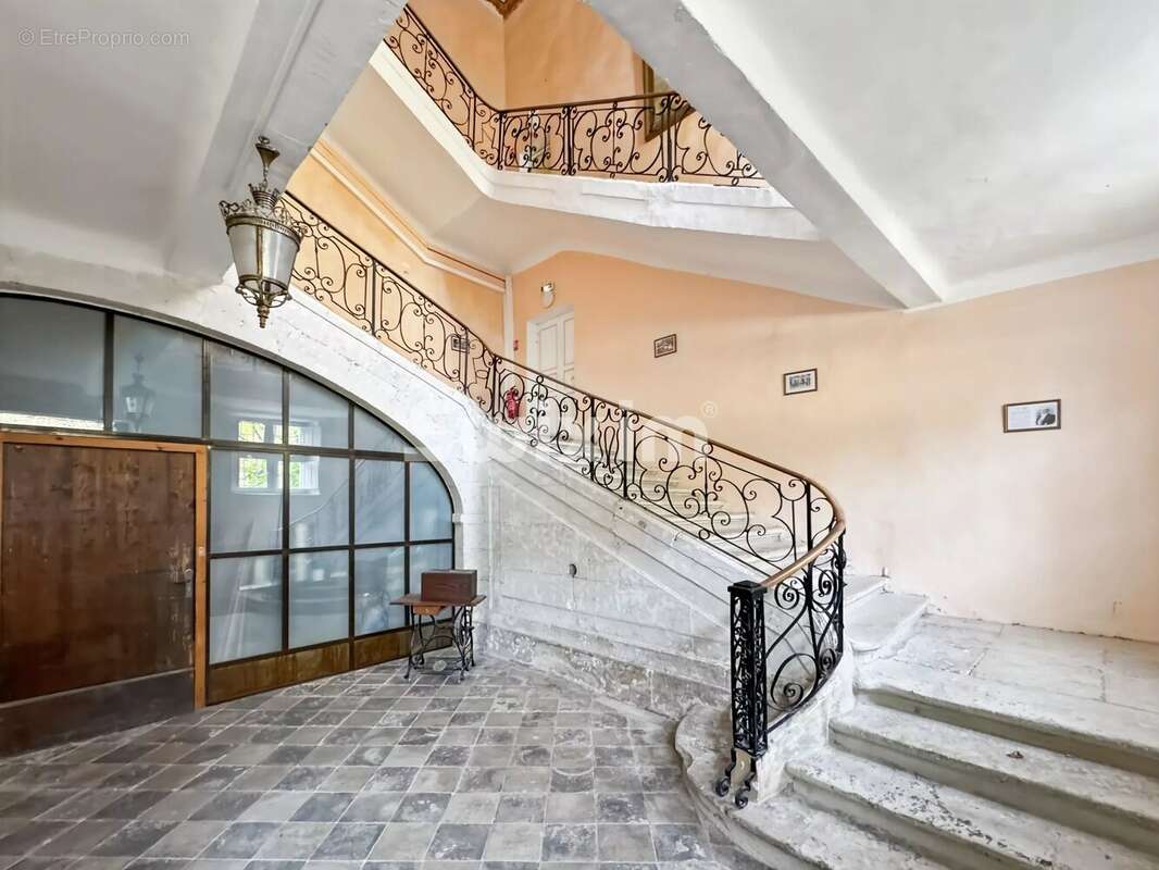 Appartement à LA BEGUDE-DE-MAZENC