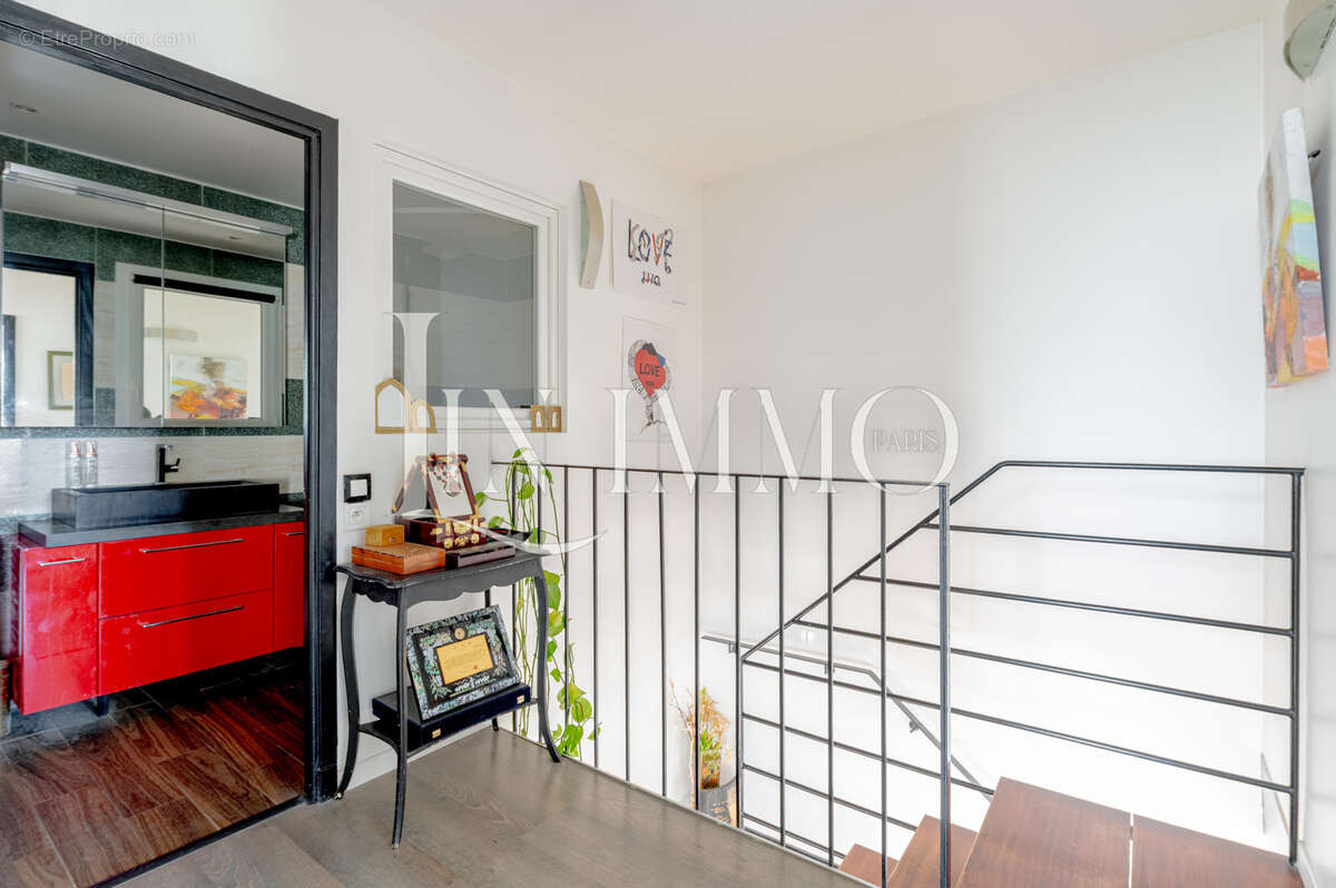 EXCLUSIVITE LIN IMMO:Un véritable chef-d'œuvre avec vue époustouflante sur la Tour Eiffe - photo 10