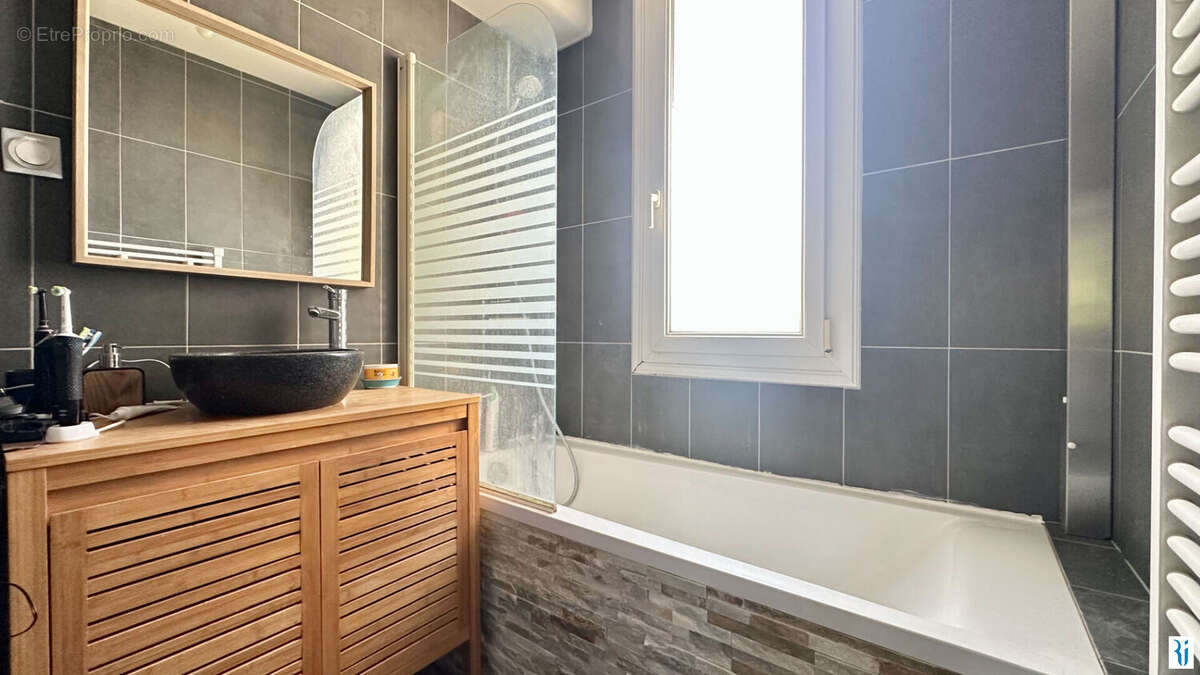 Appartement à LE PETIT-QUEVILLY