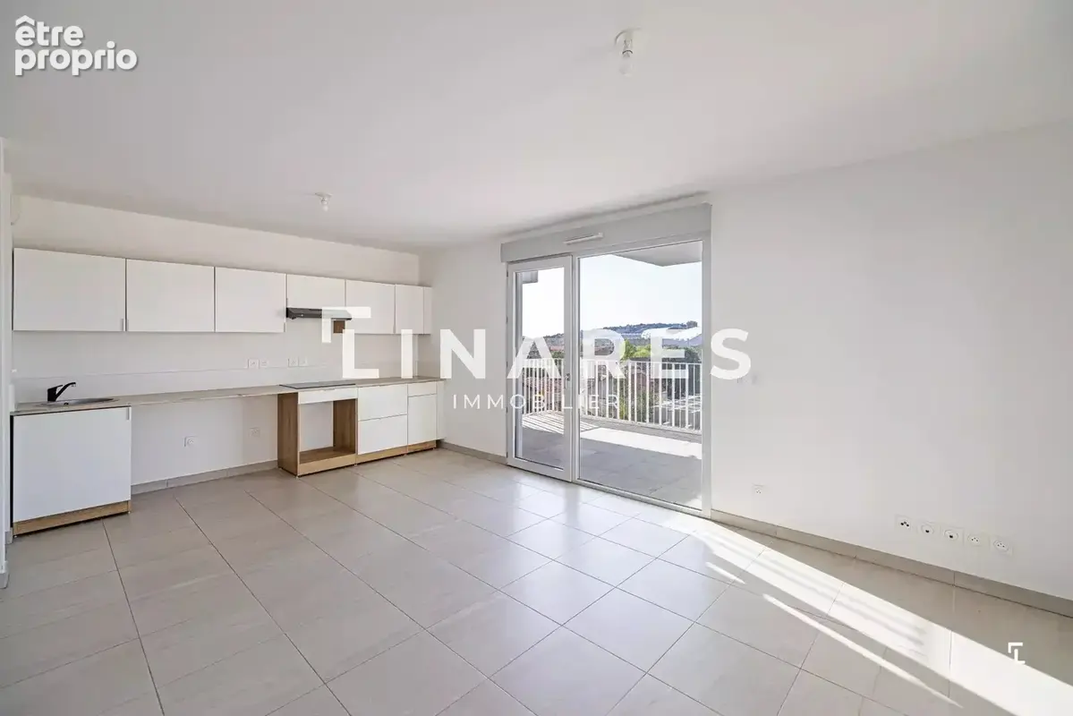 L'IDEAL 9 EME - Appartement T3 de 61m2 - Terrasse 17m2 - Garage (sus) - 13009 - photo 5