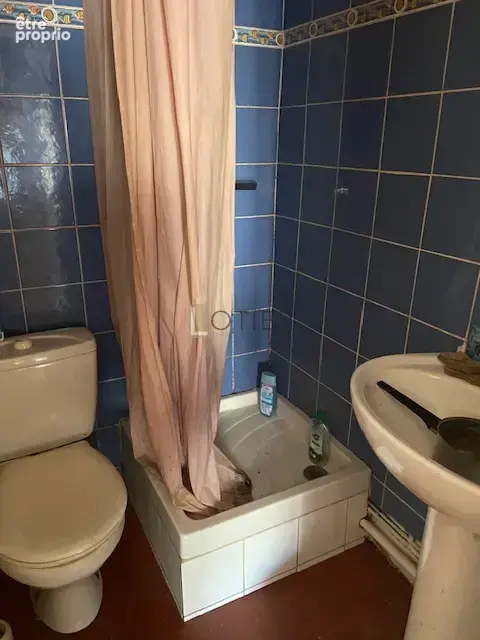 Saint Ambroix à proximité d'Alès local commercial + appartement type 2 - photo 6