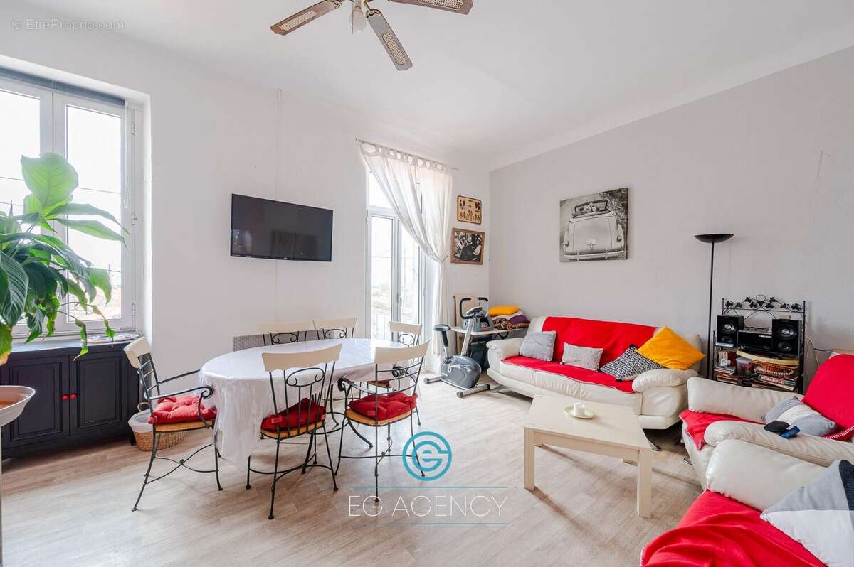 Appartement à MARSEILLE-8E