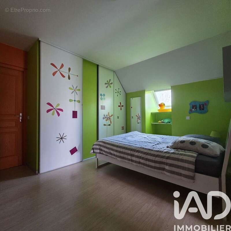Maison 138 m² à Joue-Les-Tours  - photo 8