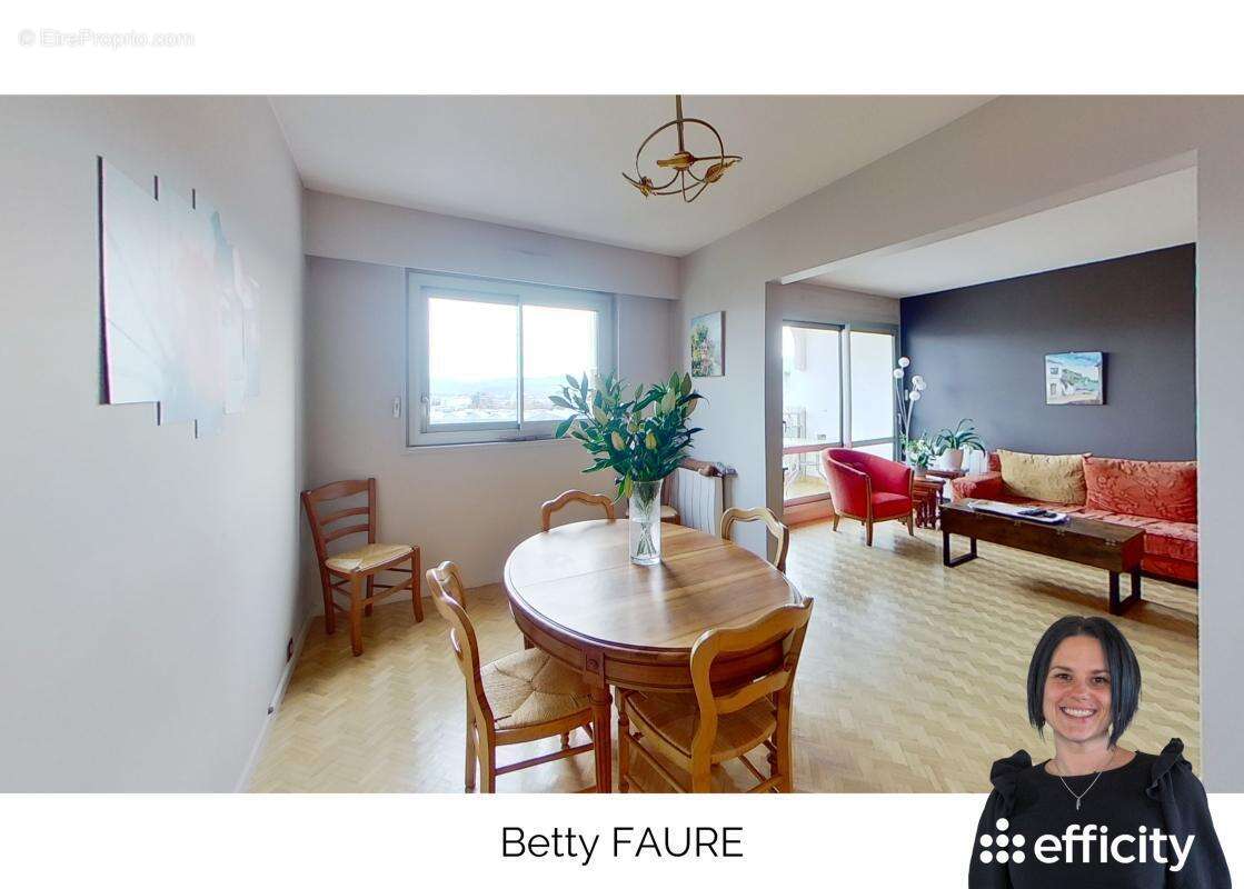 Appartement à SAINT-ETIENNE