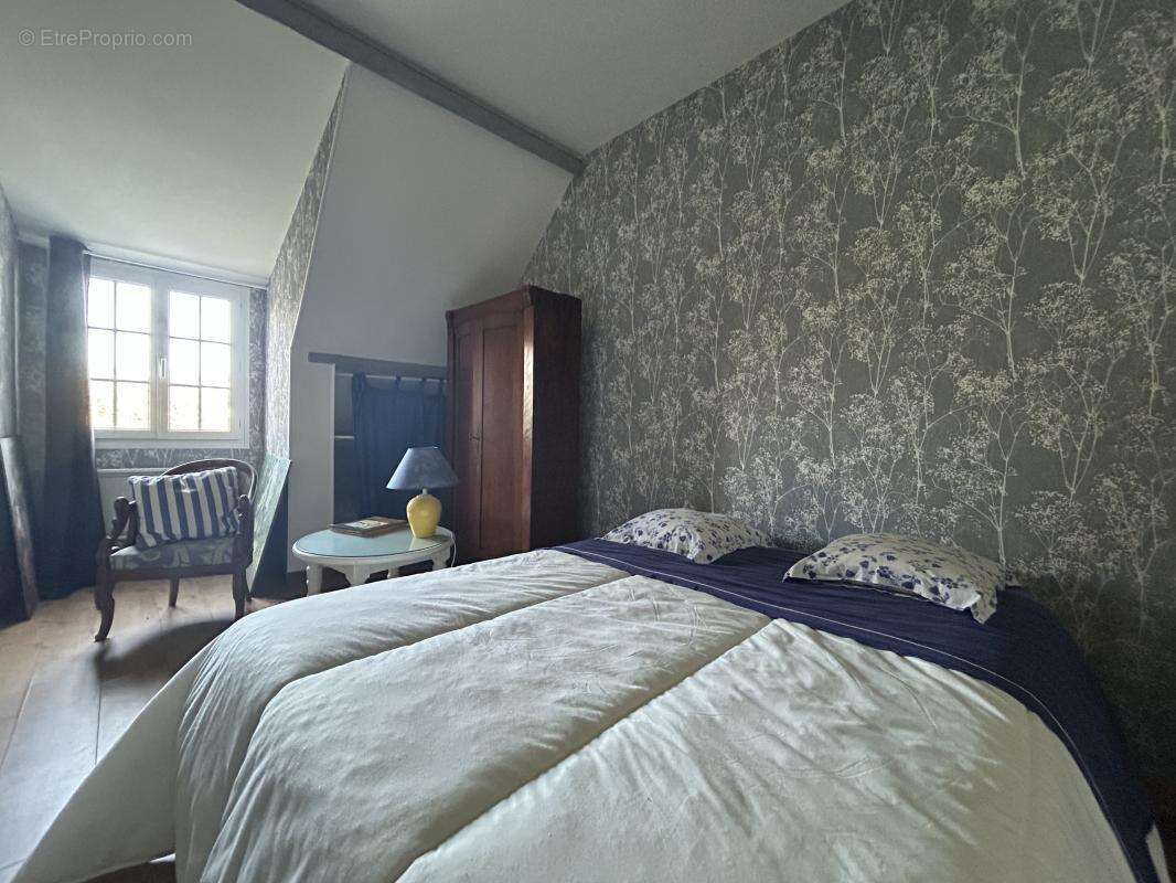 Maison à EGREVILLE