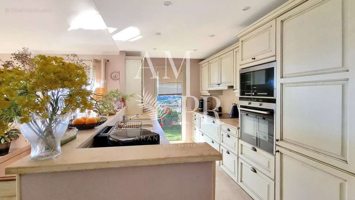 Appartement à LE CANNET