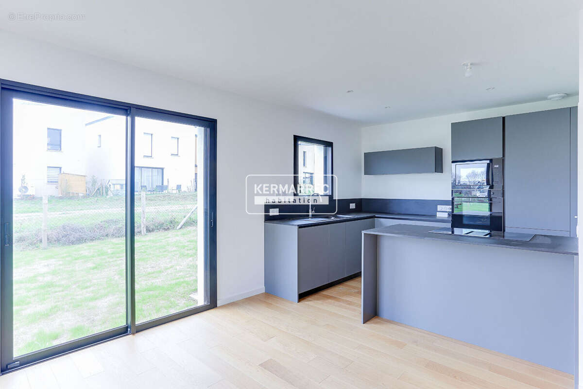 Maison à LA CHAPELLE-DES-FOUGERETZ