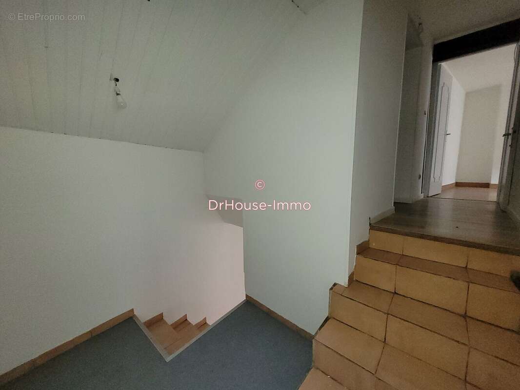 Maison à BEAUNE-LA-ROLANDE
