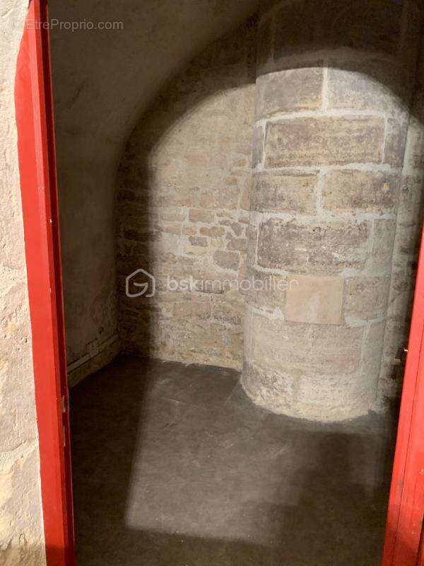 Commerce à PARIS-1E