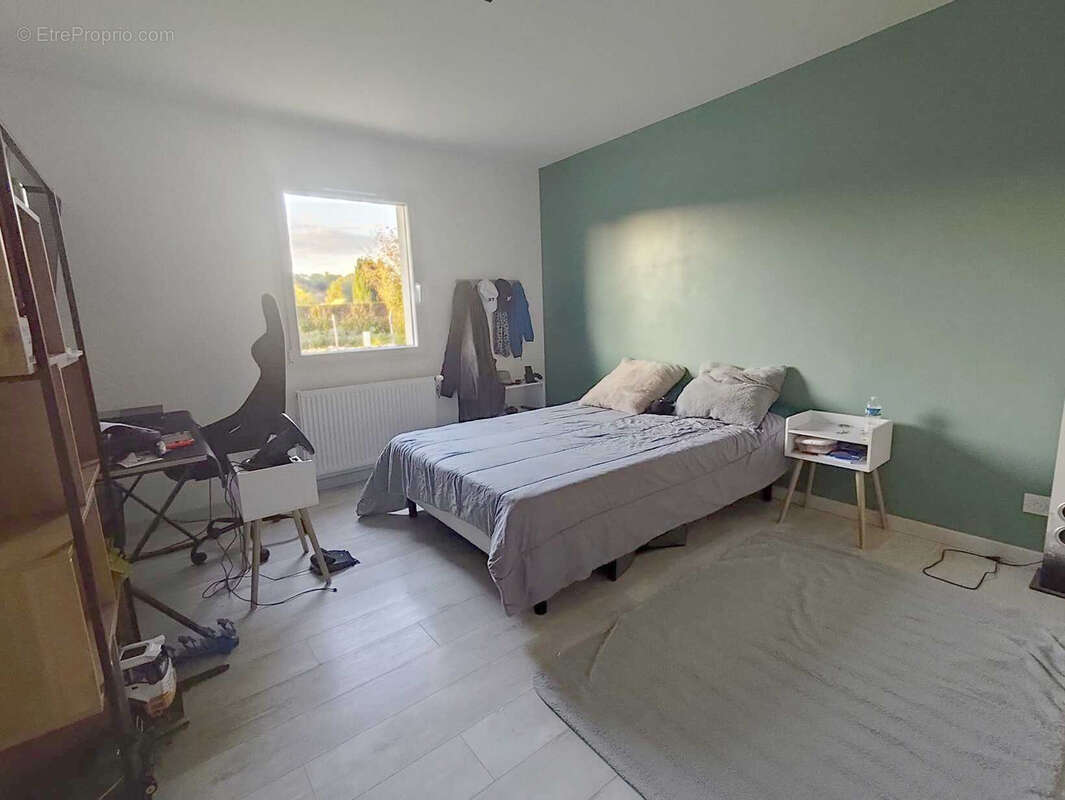 Maison à NEUFCHATEL-EN-SAOSNOIS