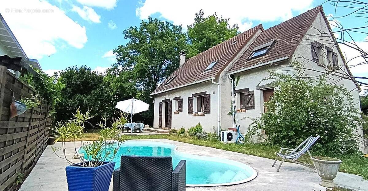 Maison à LIMEIL-BREVANNES