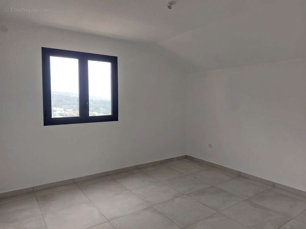 Maison à SAINT-DENIS