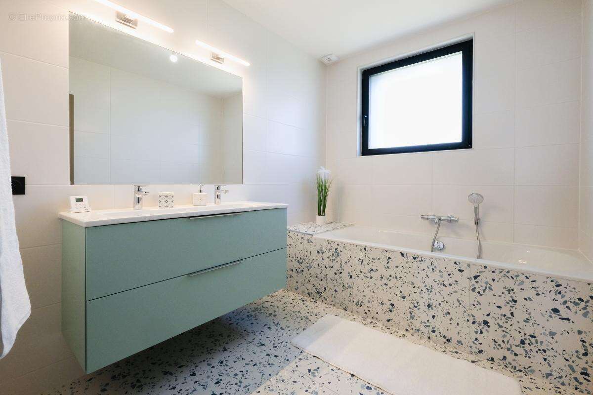 Maison familiale entièrement rénovée - photo 8