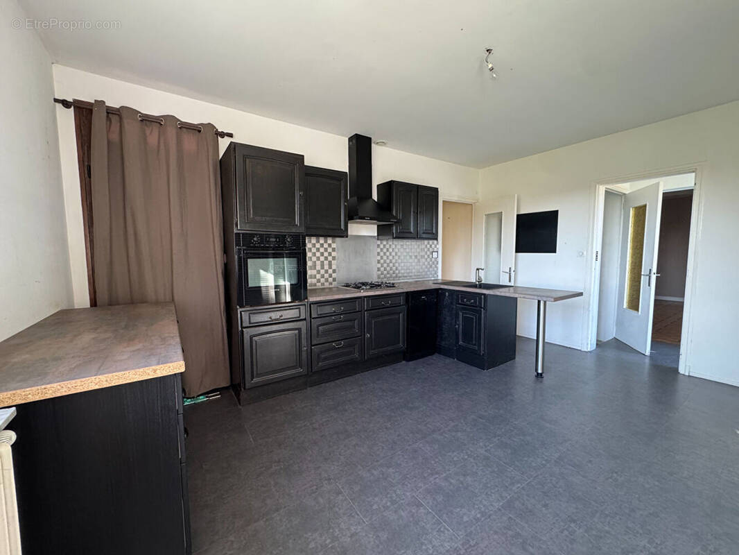 Maison à LONS-LE-SAUNIER