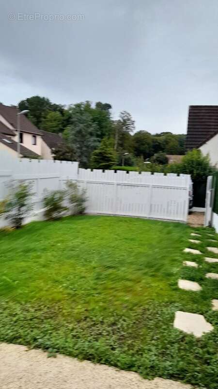 Maison à EMERAINVILLE