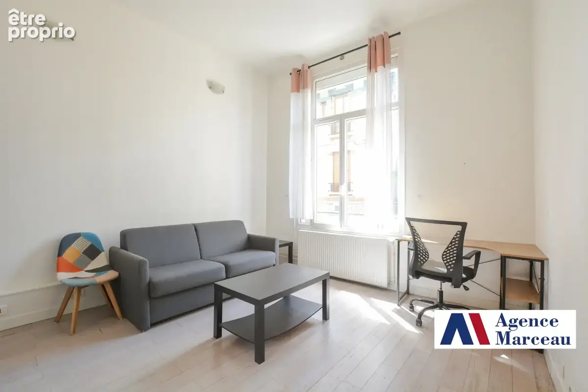 Appartement à COURBEVOIE