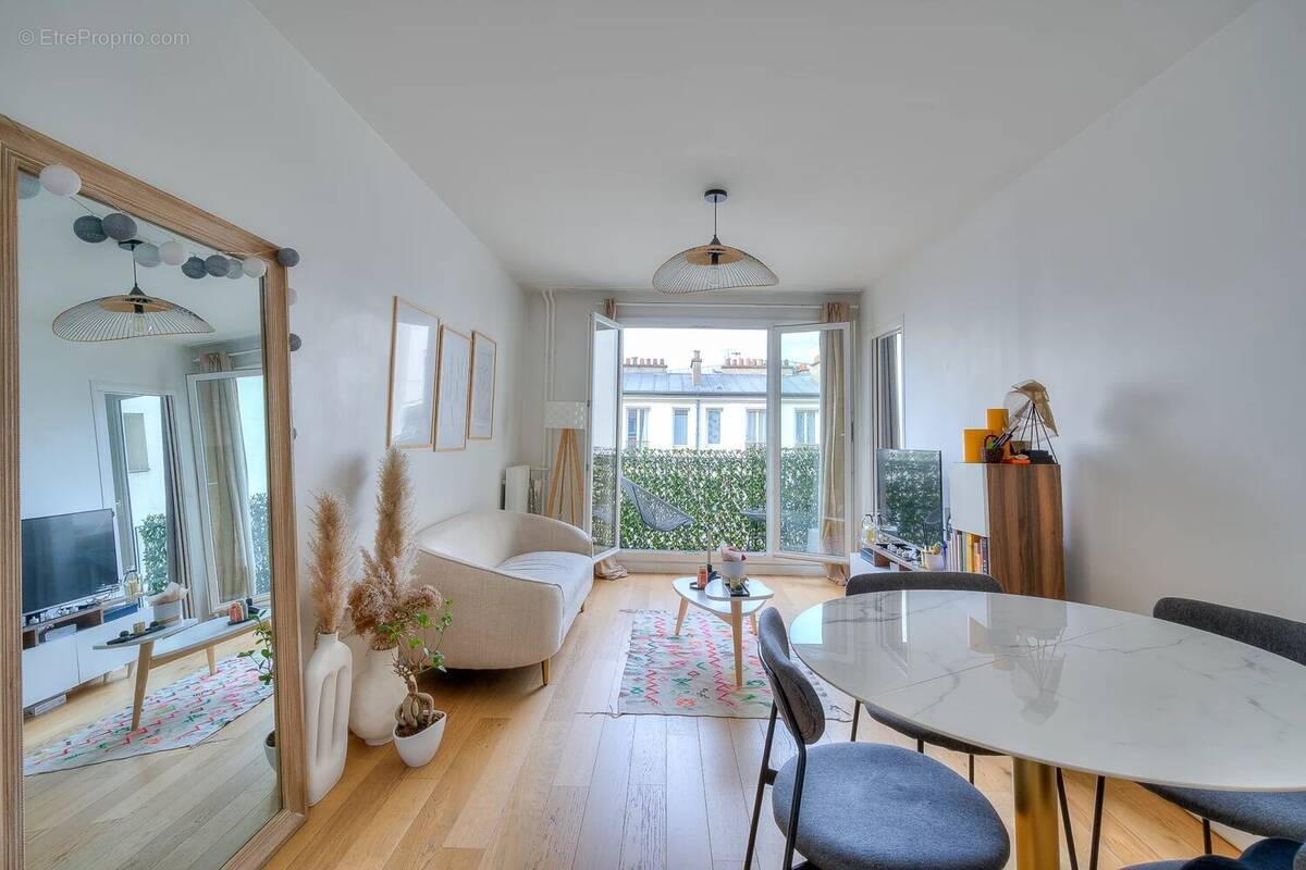 Appartement à ISSY-LES-MOULINEAUX