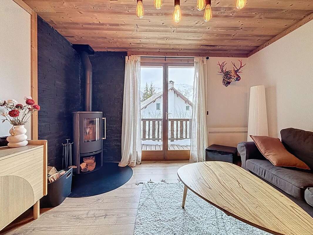 Appartement à SAINT-ETIENNE-DE-TINEE