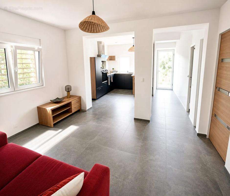 Maison de 10 pièces de 200 m² à Bourges - photo 7