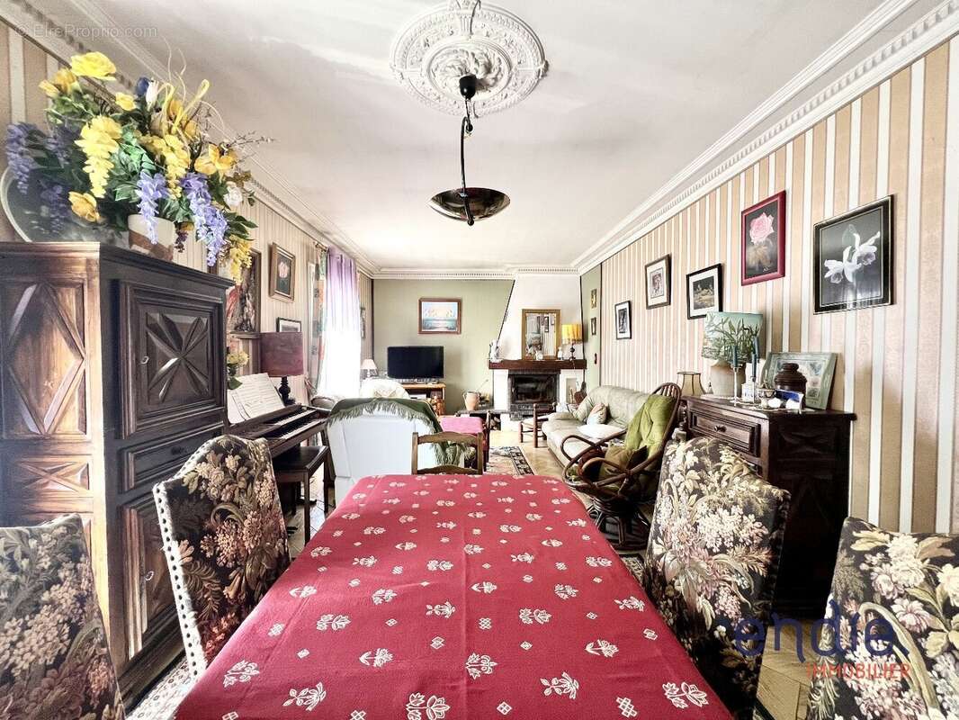 Maison à SEVRES-ANXAUMONT