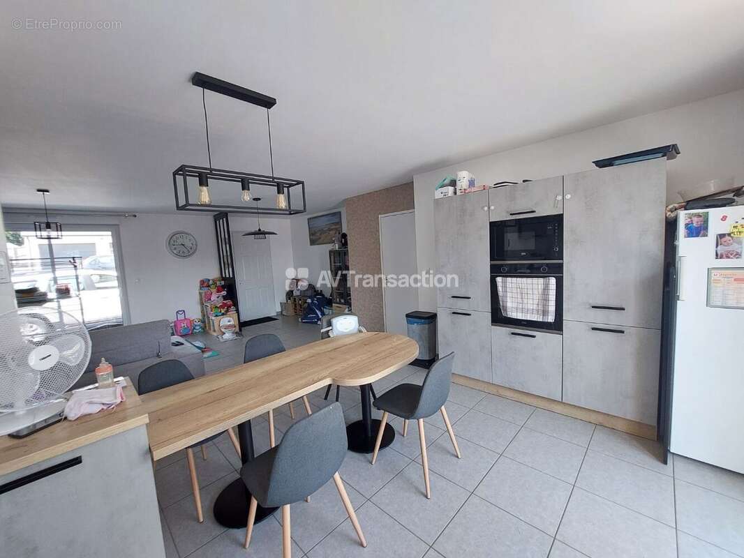 Maison 106 m² à Bonchamp-Les-Laval  - photo 5