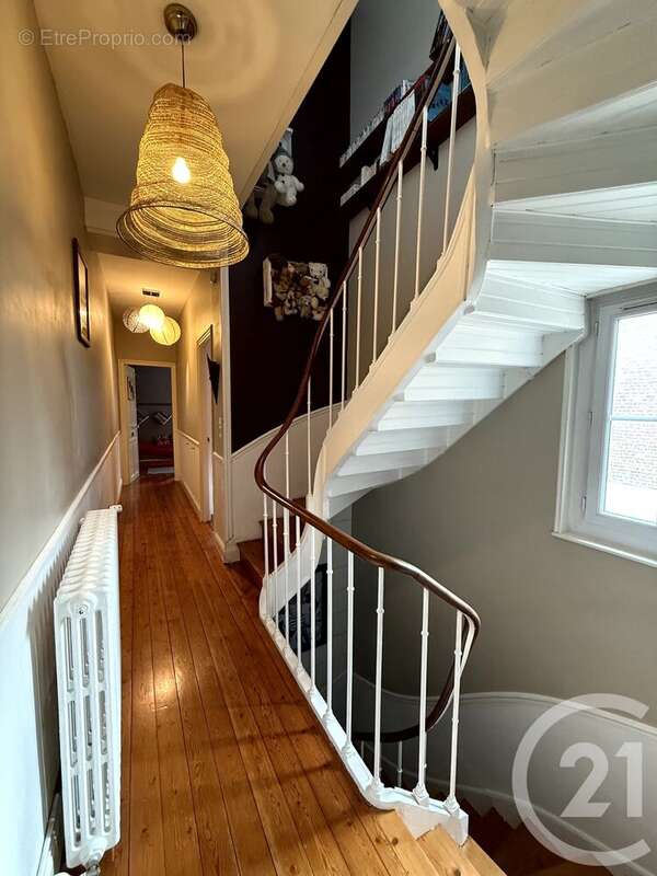 Maison à SAINT-QUENTIN