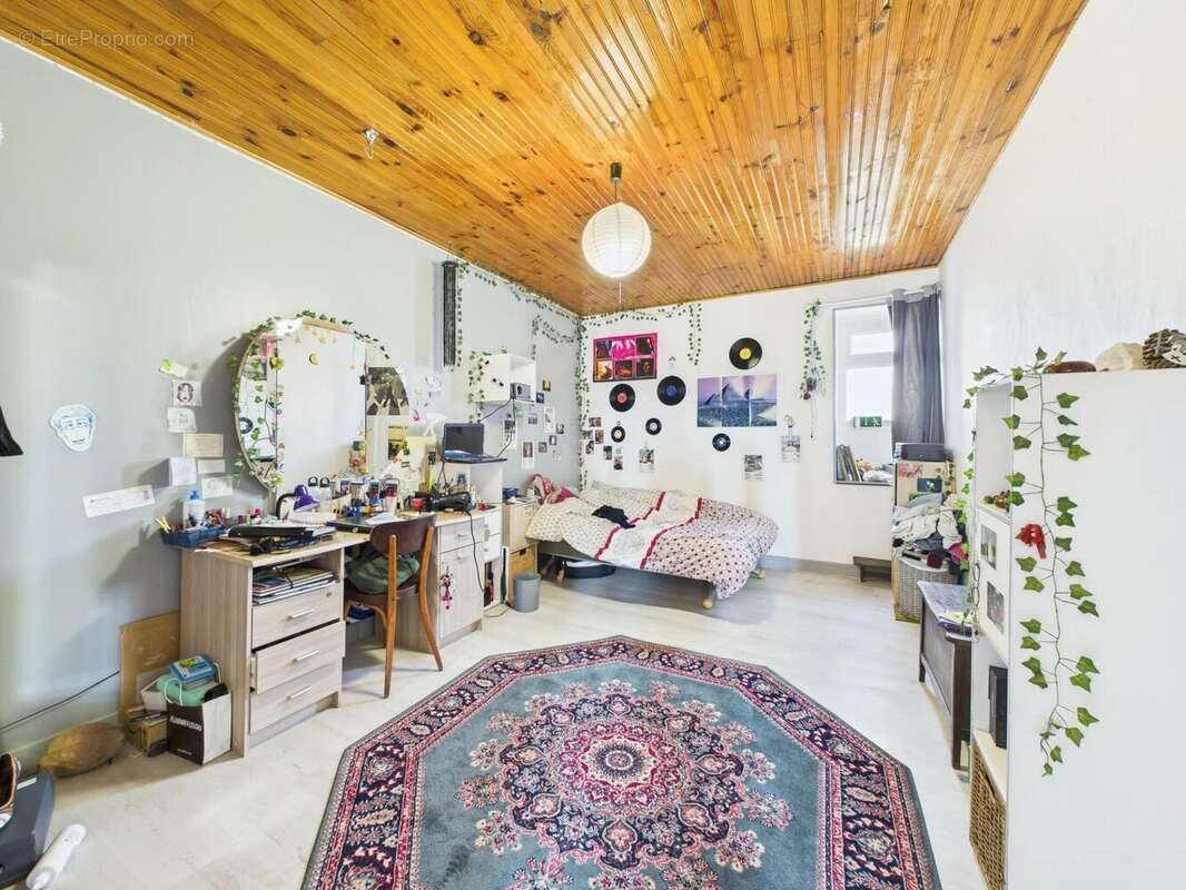 Maison à LA ROCHE-EN-BRENIL