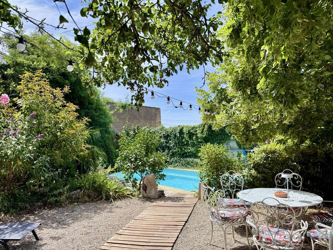 Propriété de caractère avec 2 maisons d'amis, 2 piscines et 9 hectares au cœur du Minervois - photo 13