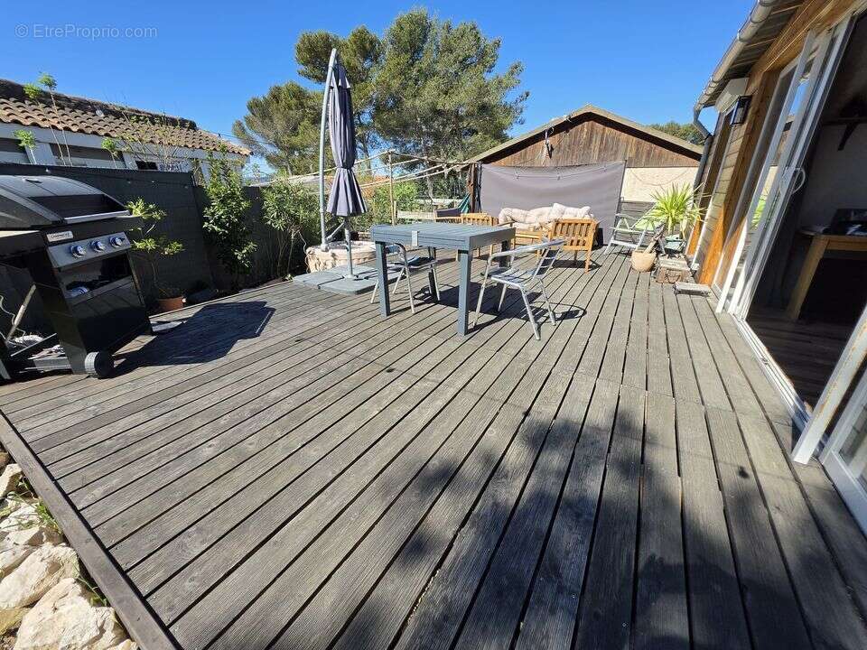 , terrain, habitation legere, chalet, 2 pieces, proche acces - Maison à LE CASTELLET