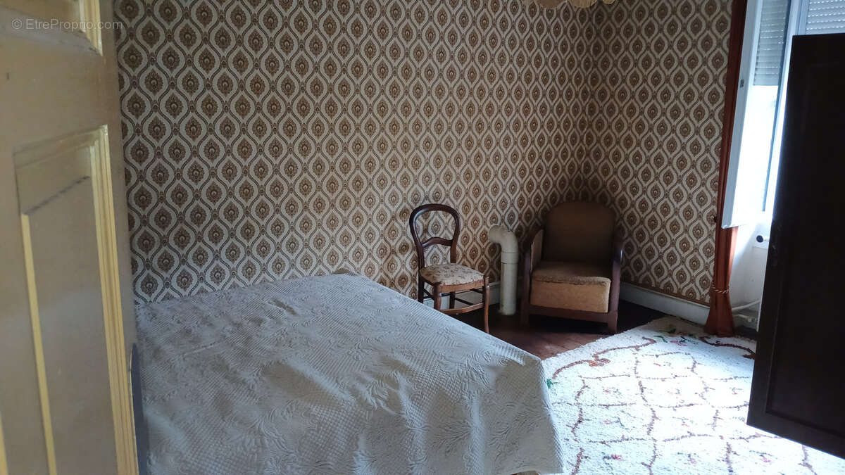 Maison à MAURIAC