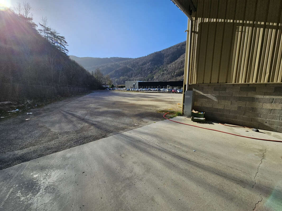 Commerce à SAINT-CLAUDE