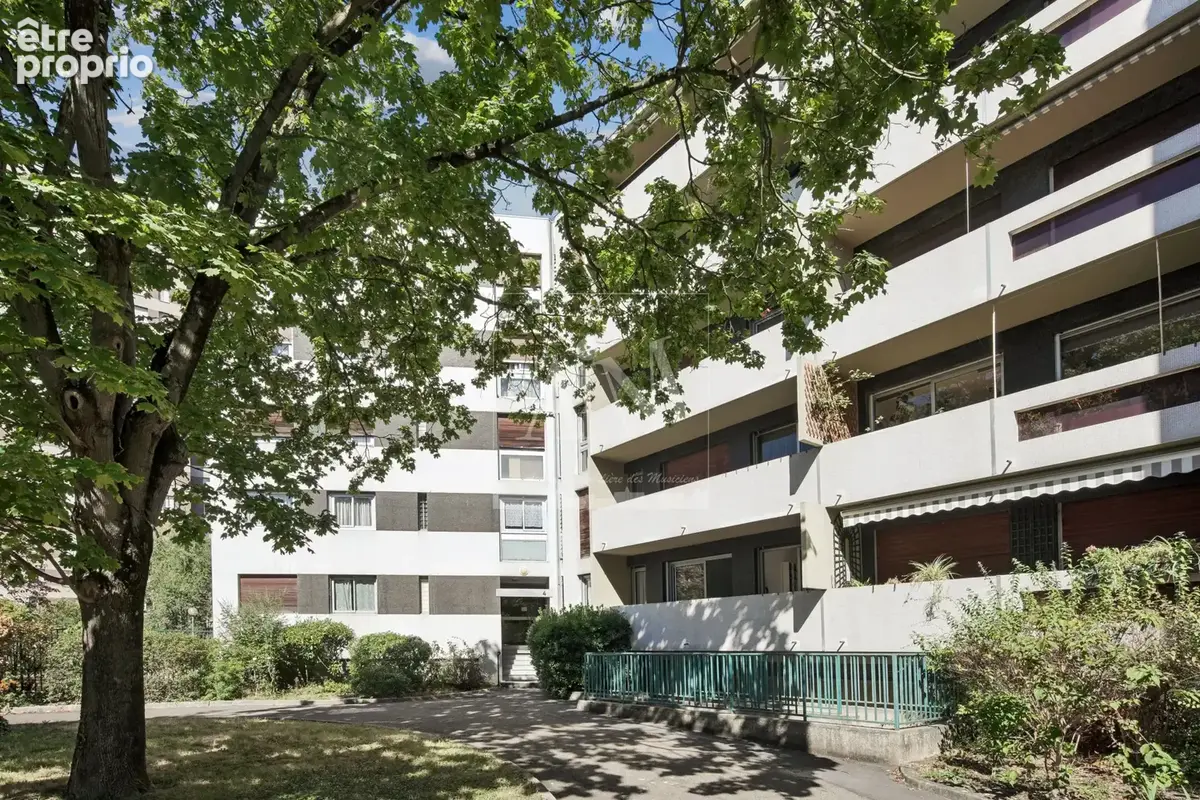 Appartement familial 4 pièces 84,14 m2 - Cave, Balcon, Parking - photo 2
