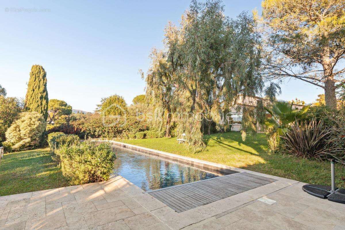 Maison à LA COLLE-SUR-LOUP