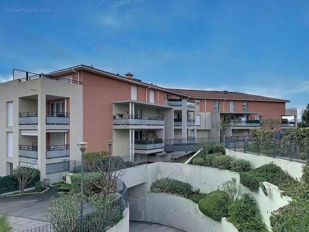 Appartement à VENCE