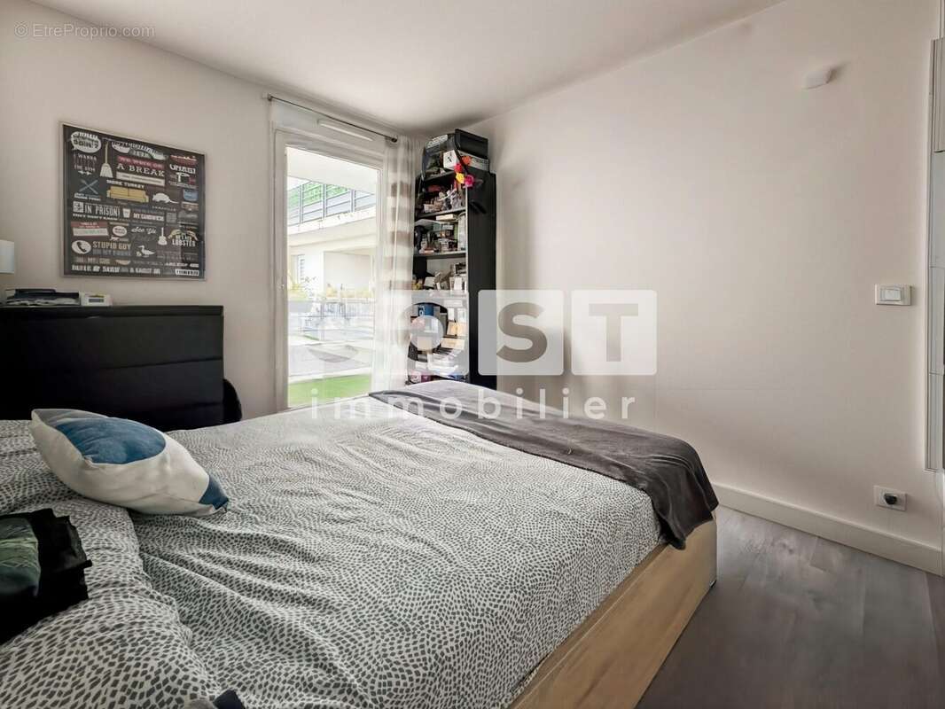 Appartement à GENNEVILLIERS