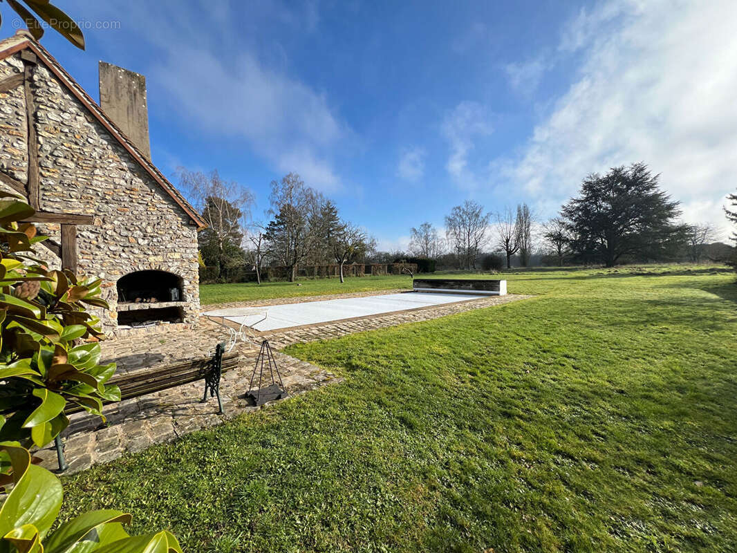 Maison à GARANCIERES