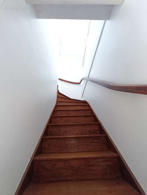 Maison à JUSSY-LE-CHAUDRIER