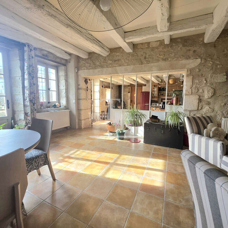 Maison à CHANCELADE