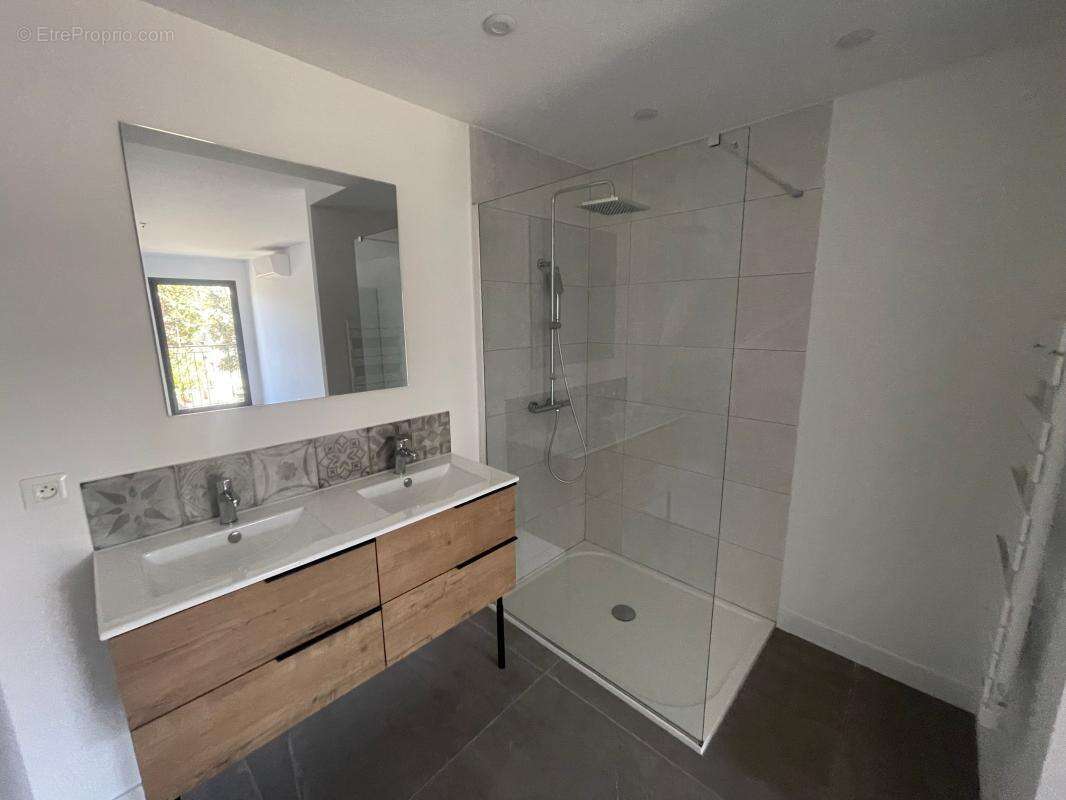 Appartement à SANARY-SUR-MER