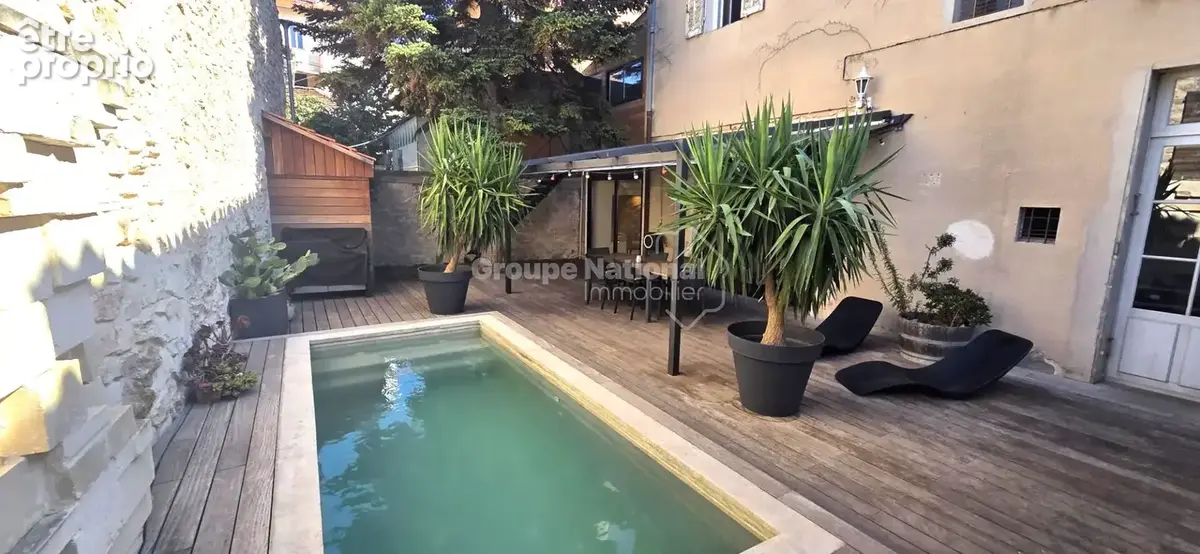 MARSEILLE 16ème ! COUP DE COEUR assuré pour cette maison de charme de 180 m² sur parcelle de terrain de 216 m² avec piscine! - photo 11