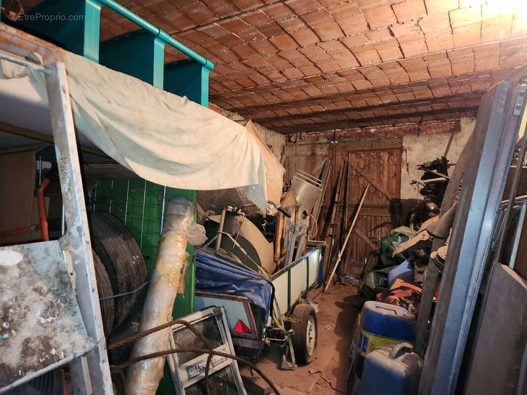 Maison à SAINTE-CECILE-LES-VIGNES