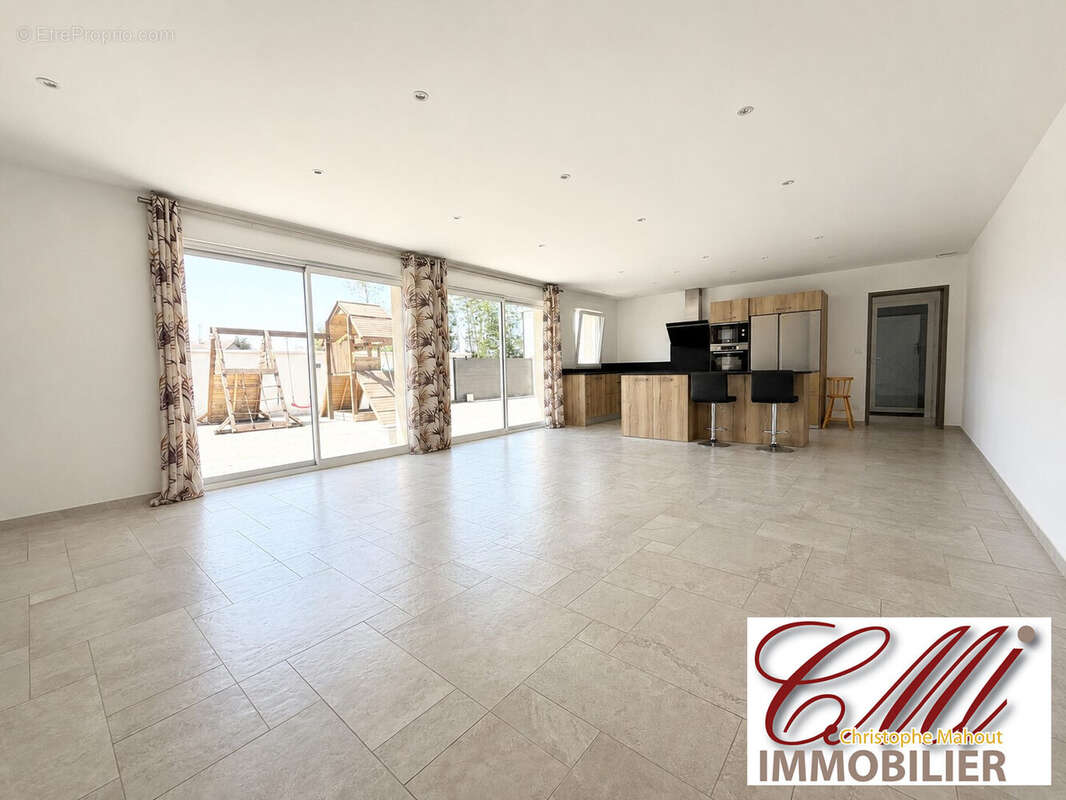 Maison 178 m² à Vitry-Le-Francois  - photo 4