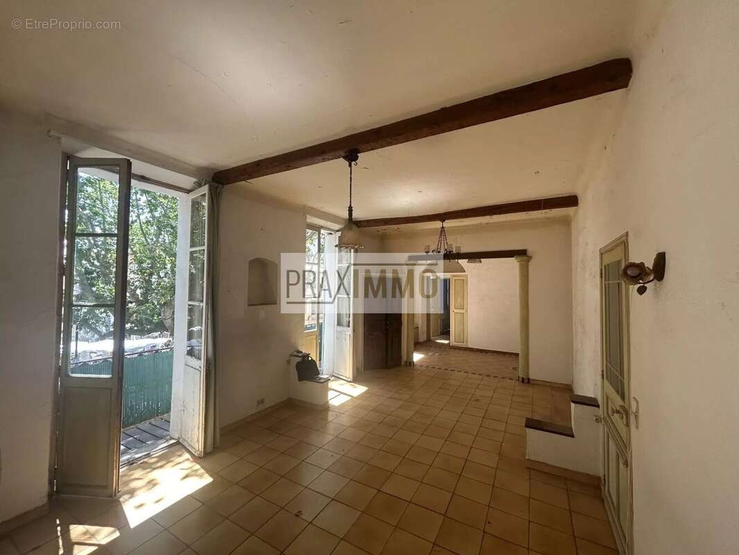 Appartement 105 m² à Frejus  - photo 2