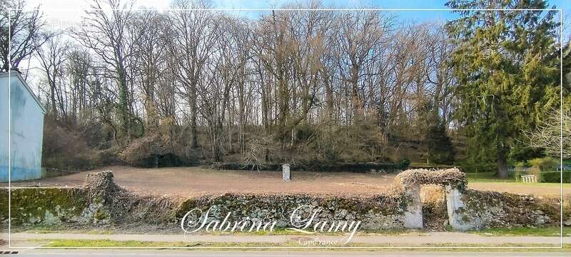 Terrain à ORBAIS-L&#039;ABBAYE