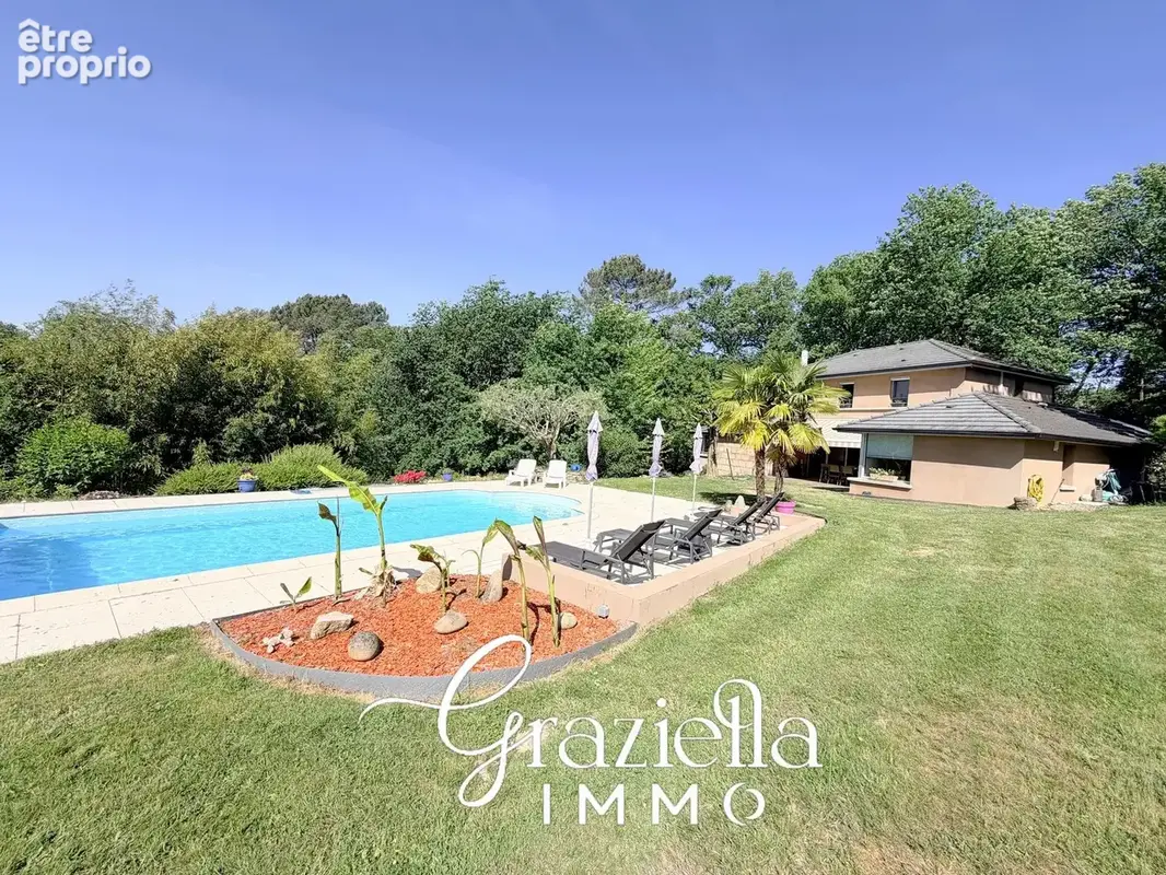 Maison d’architecte avec piscine, dépendance et cabane perchée   Cadre exceptionnel sur les hauteurs - photo 2