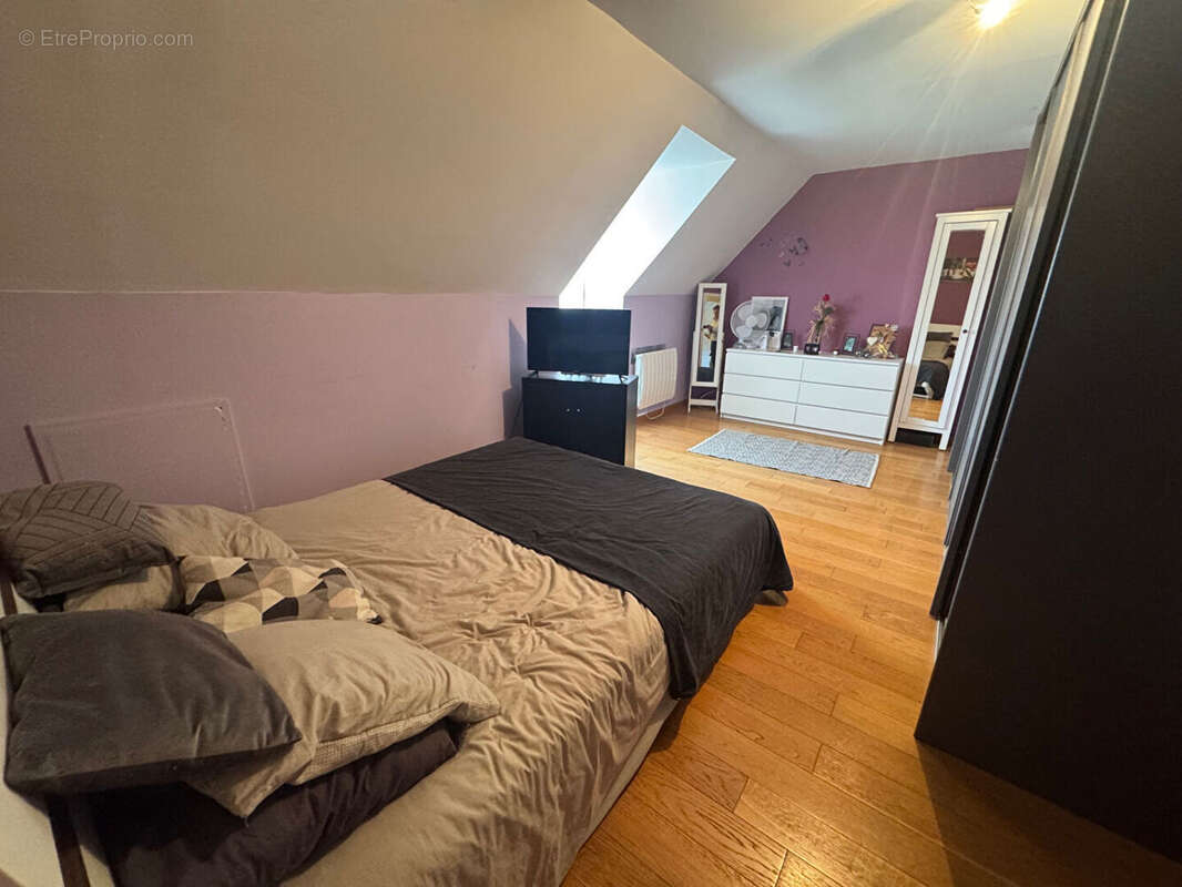 Maison à LE MESNIL-EN-THELLE