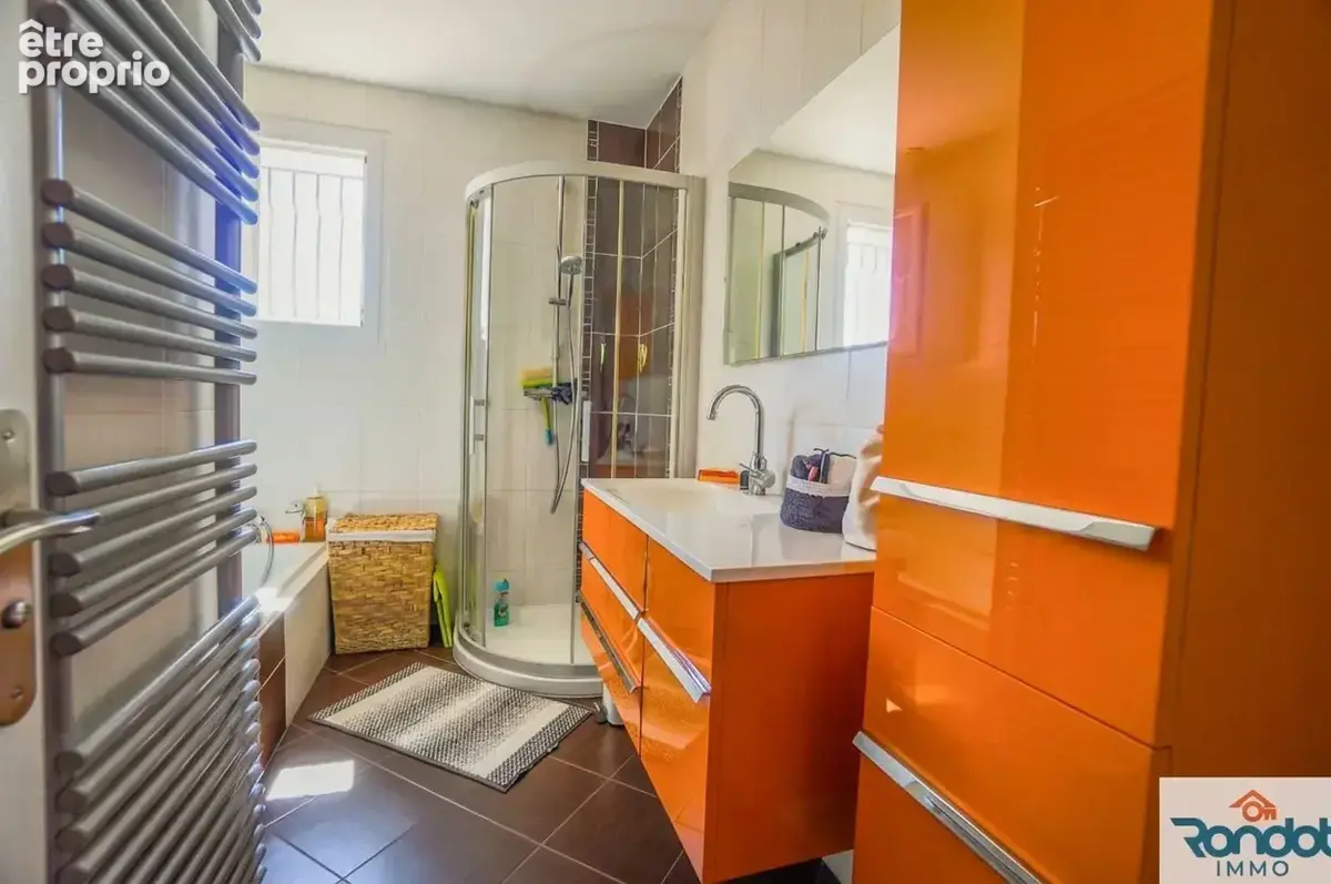 Maison 9 pieces / 5 chambres / environ 166m2 / parcelle 897m2 - photo 6