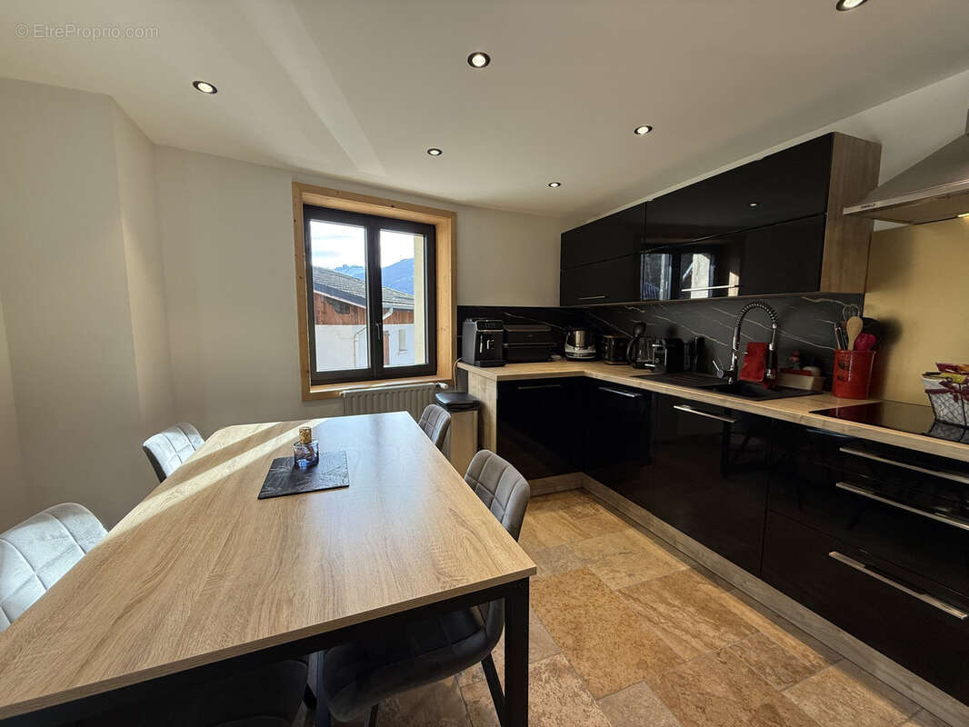 Maison 4 pièces 85 m2 refait à neuf - photo 2