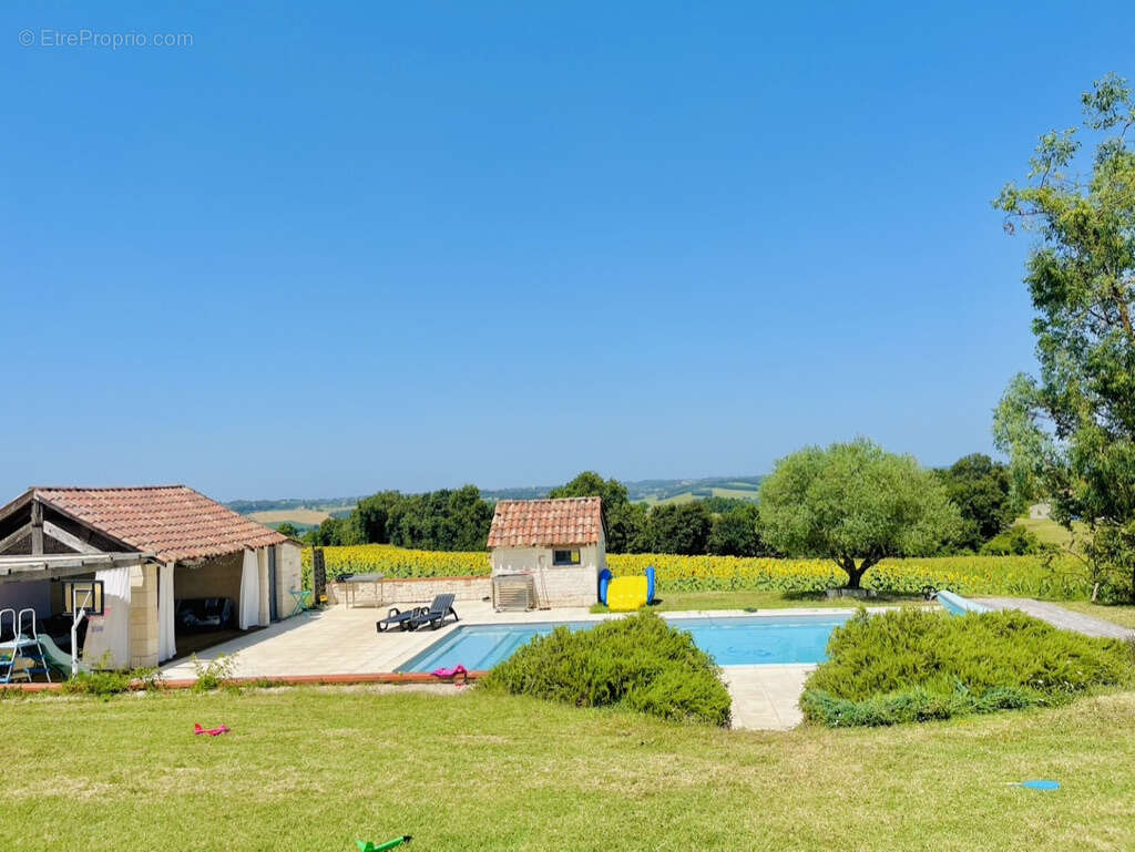 Maison à SAINT-PAUL-D'ESPIS