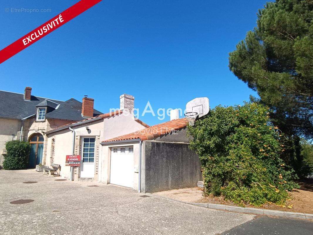7 Pièces, 148 m2, 4 chambres, LES ACHARDS - photo 3